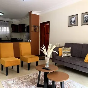 Cozy 2-bedroom Within Limits. Kampala